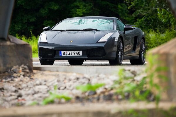 Lamborghini gris vue de dessus