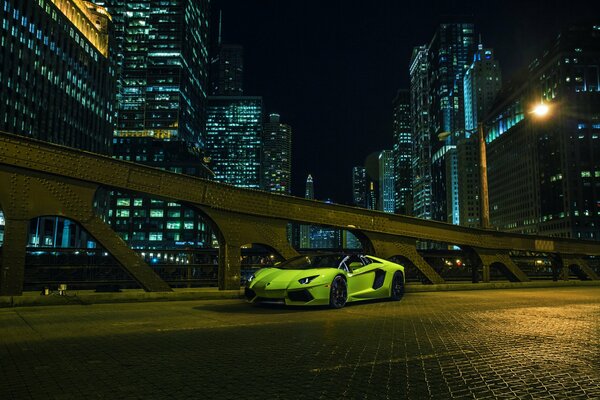 Lamborghini aventador LP700-4 at night