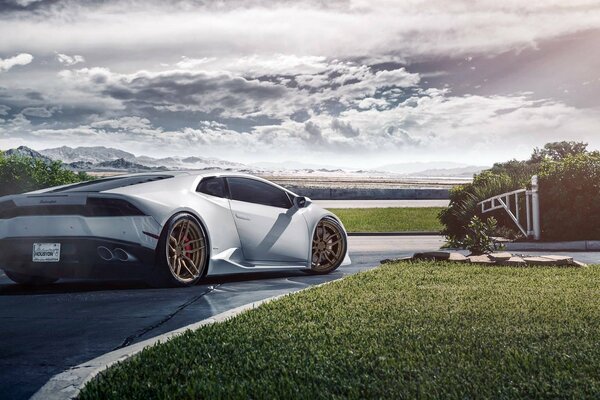 Matte lamborghini thirst for travel