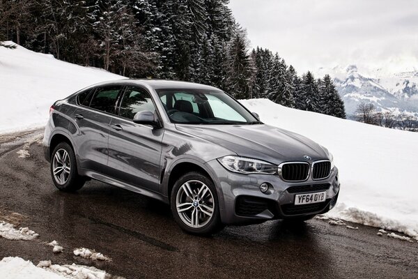 BMW x6 2015 hermosa foto de invierno