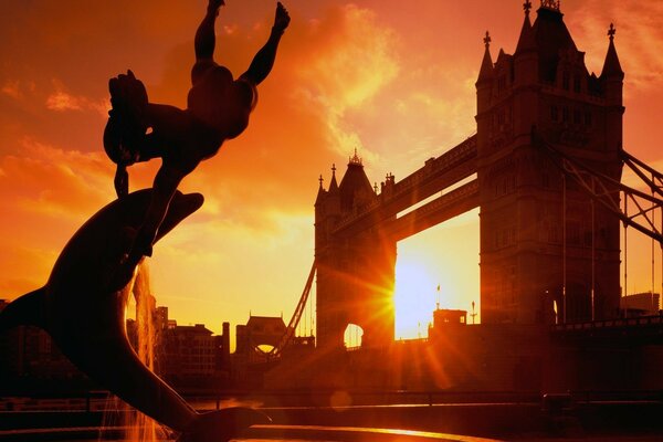 Red sunset at the bridge in England