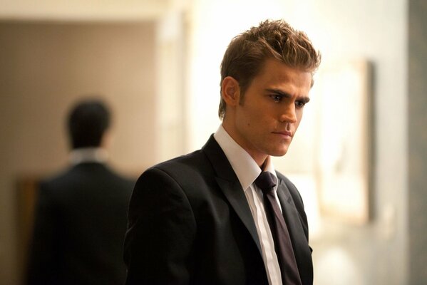 A vampire in a suit from the Vampire Diaries