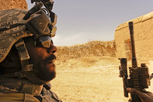 US Army soldier in the desert