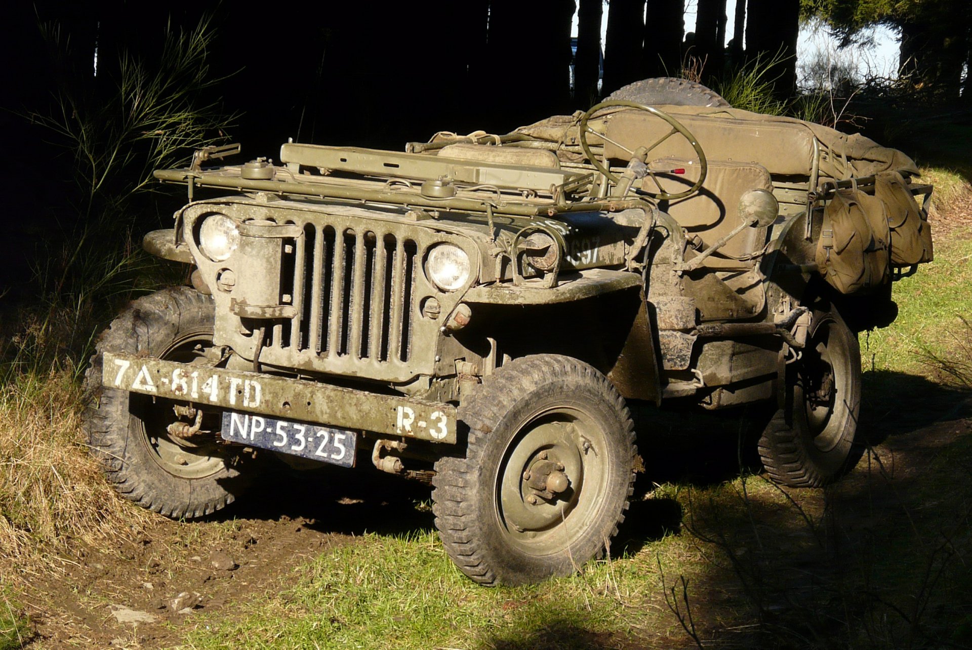 willis mb willis-mw jeep ejército coche de arriba terreno accidentado épocas segunda guerra mundial camino