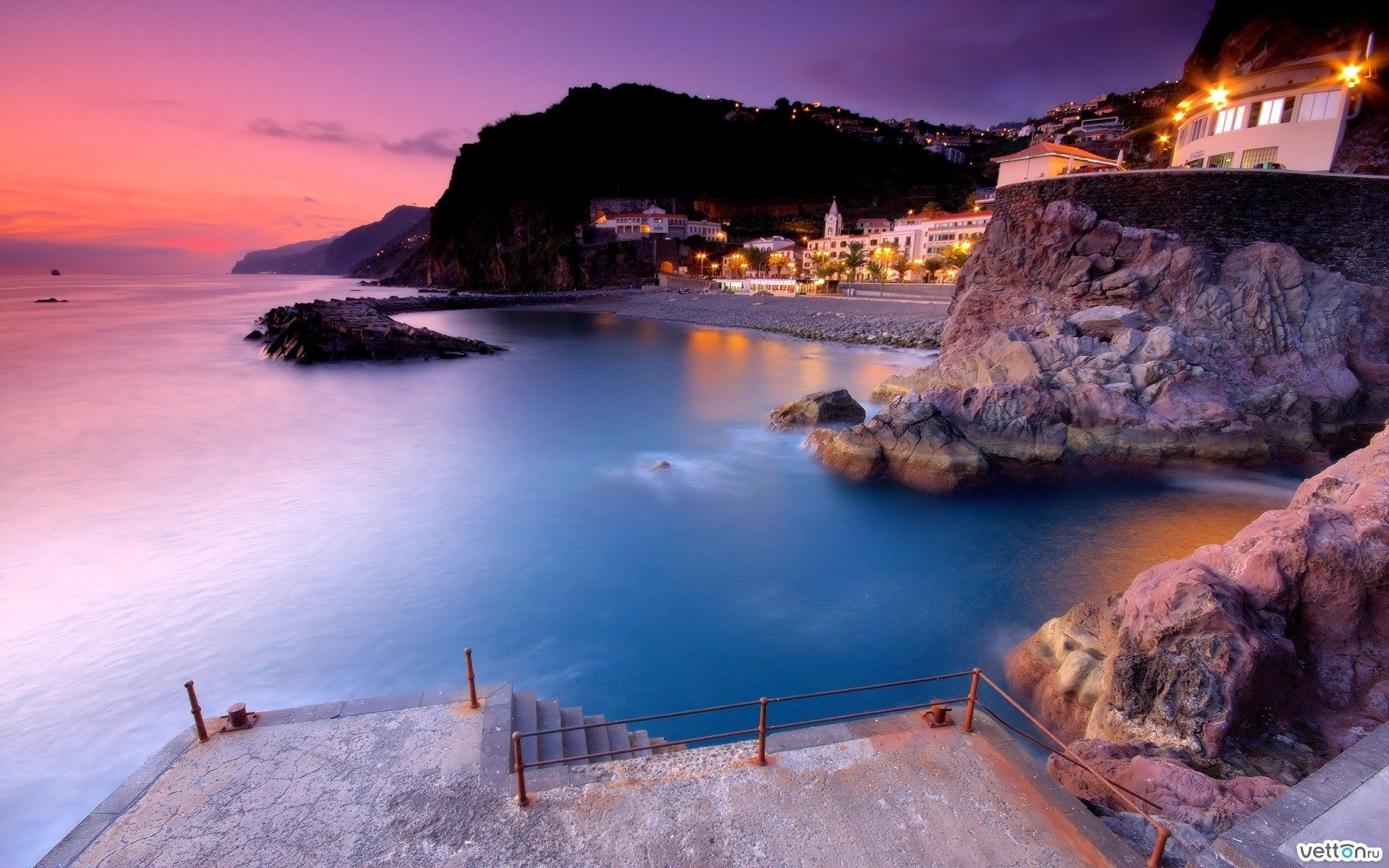 côte ville coucher de soleil lumières ciel rose mer eau rivage ciel nocturne lumières de la ville