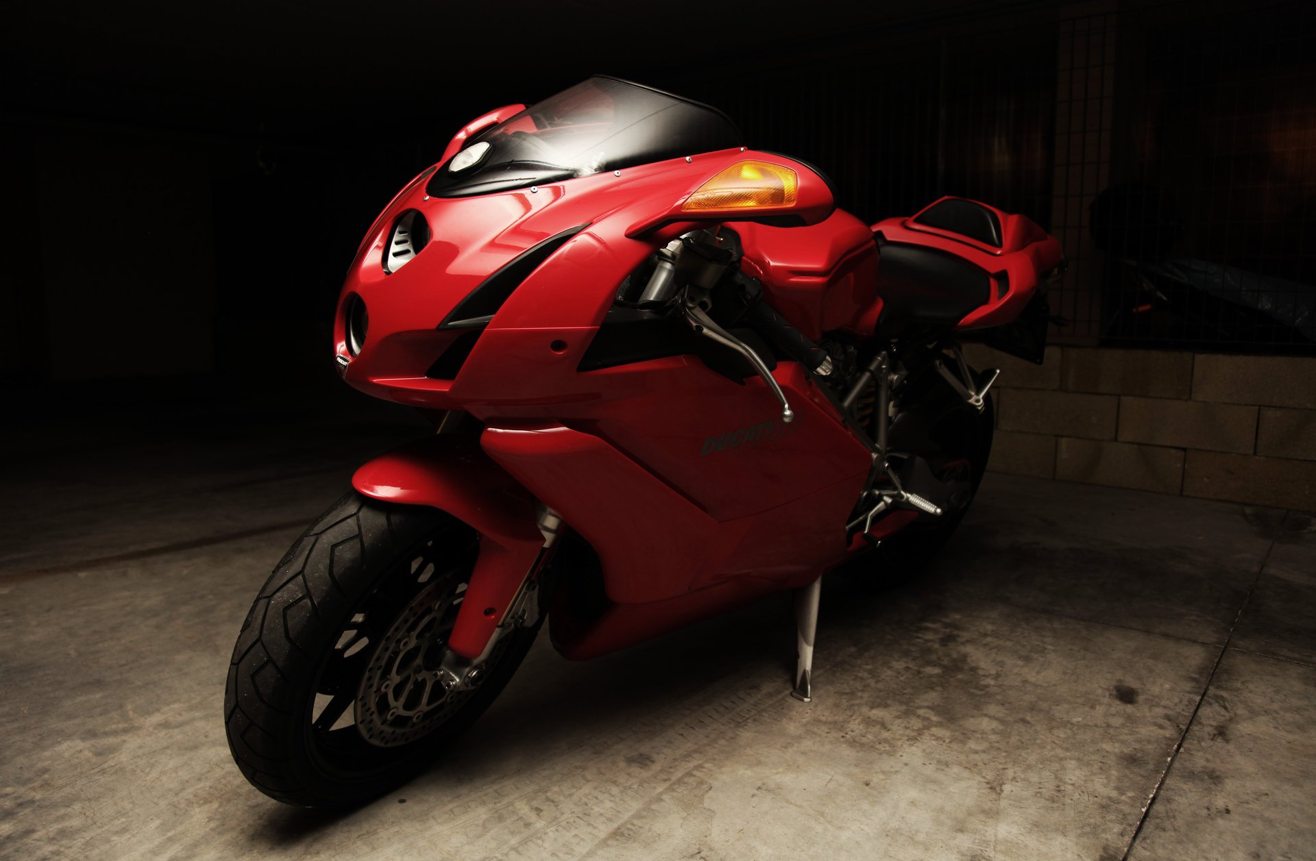 ducati 999 sportbike rosso ducati sportbike motocykl moto czerwony design włochy motobike hi-tech dirt bike mototransport