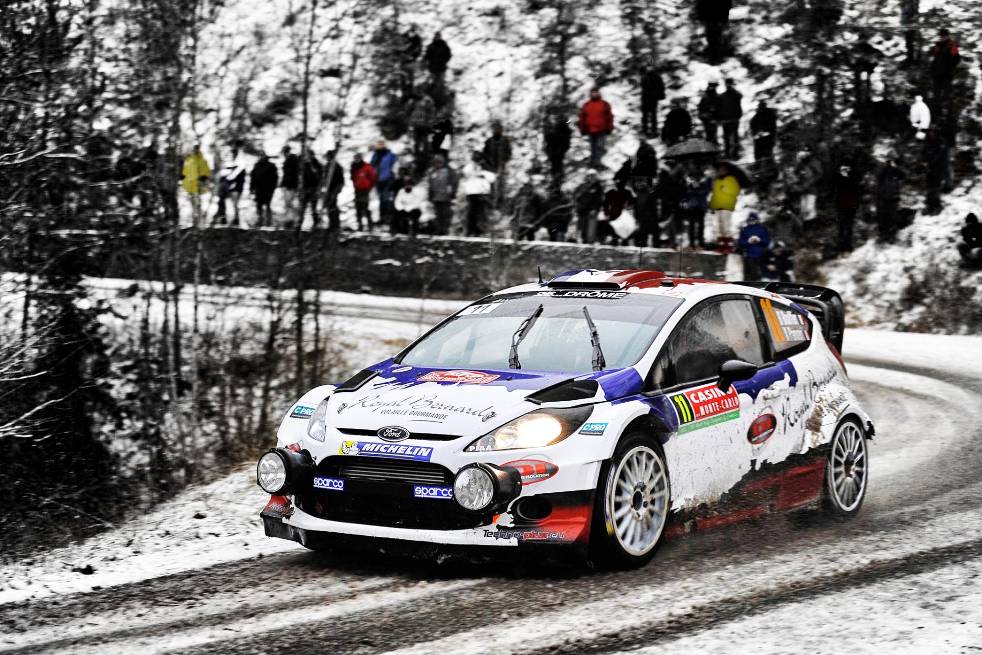 ford fiesta wrc rally rally sport corsa auto inverno neve persone bianco fari