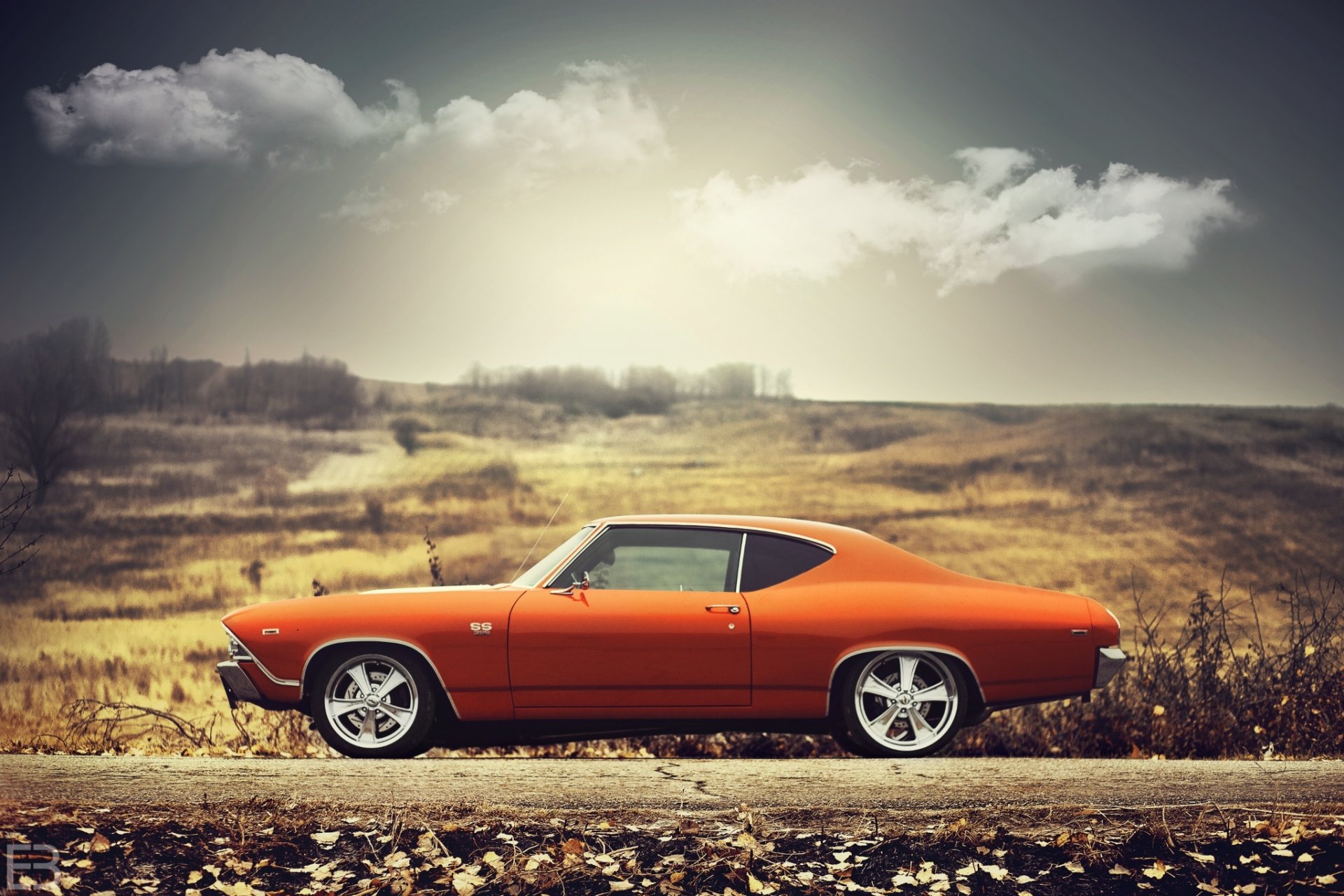 chevrolet chevelle ss 1969 orange sideview sun cloud