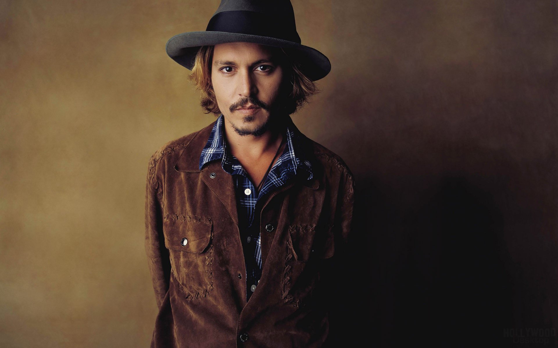 johnny depp vue johnny depp chapeau acteur moustache yeux bruns minet star célébrité acteur héros yeux visage portrait