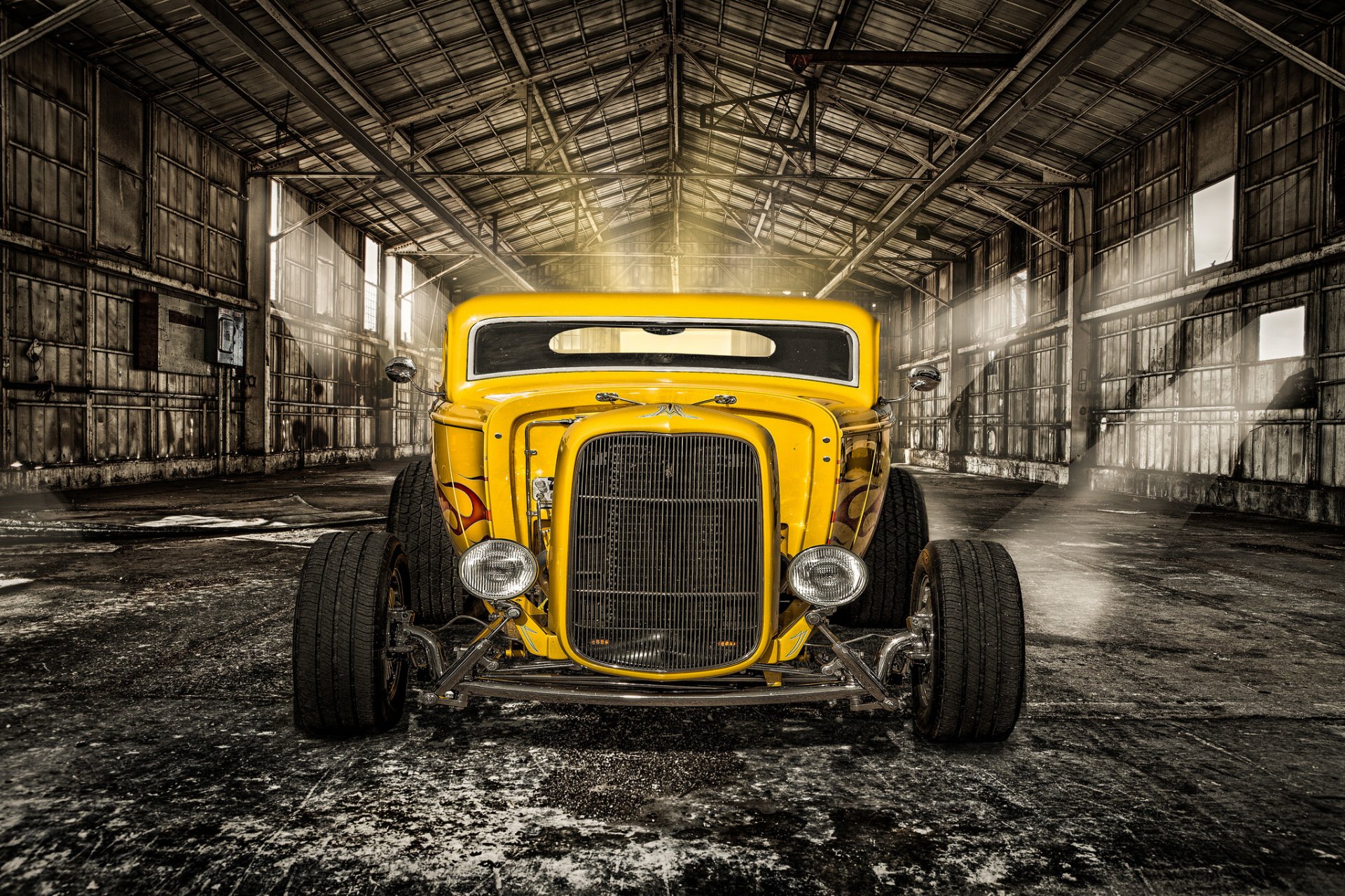 hot rod voiture classique jaune classique rétro avant phares hangar