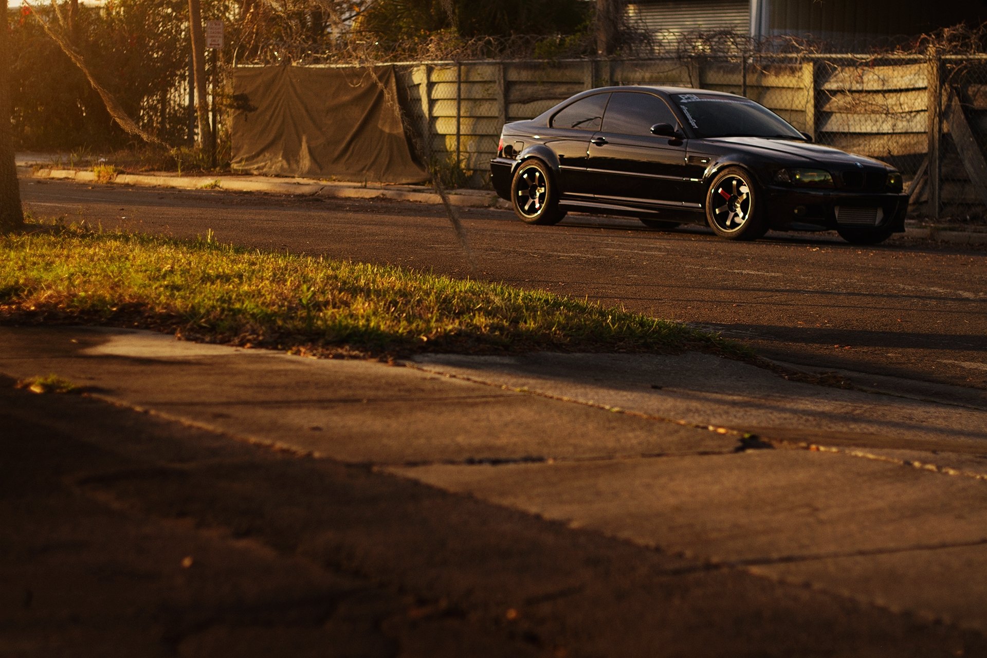 bmw m3 e46 noir bmw route clôture fil de fer barbelé