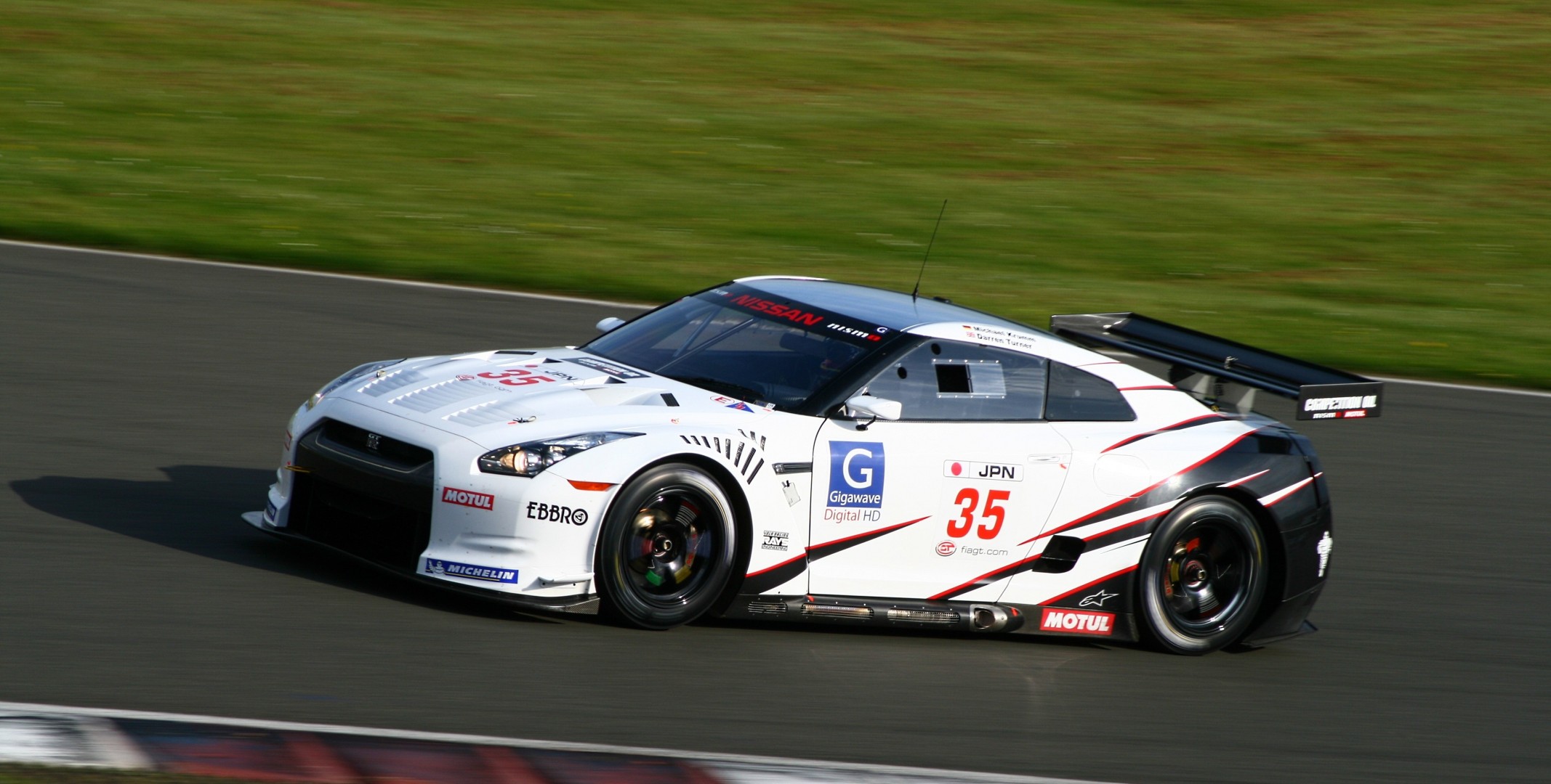 uper gt nissan 2013 auto bild