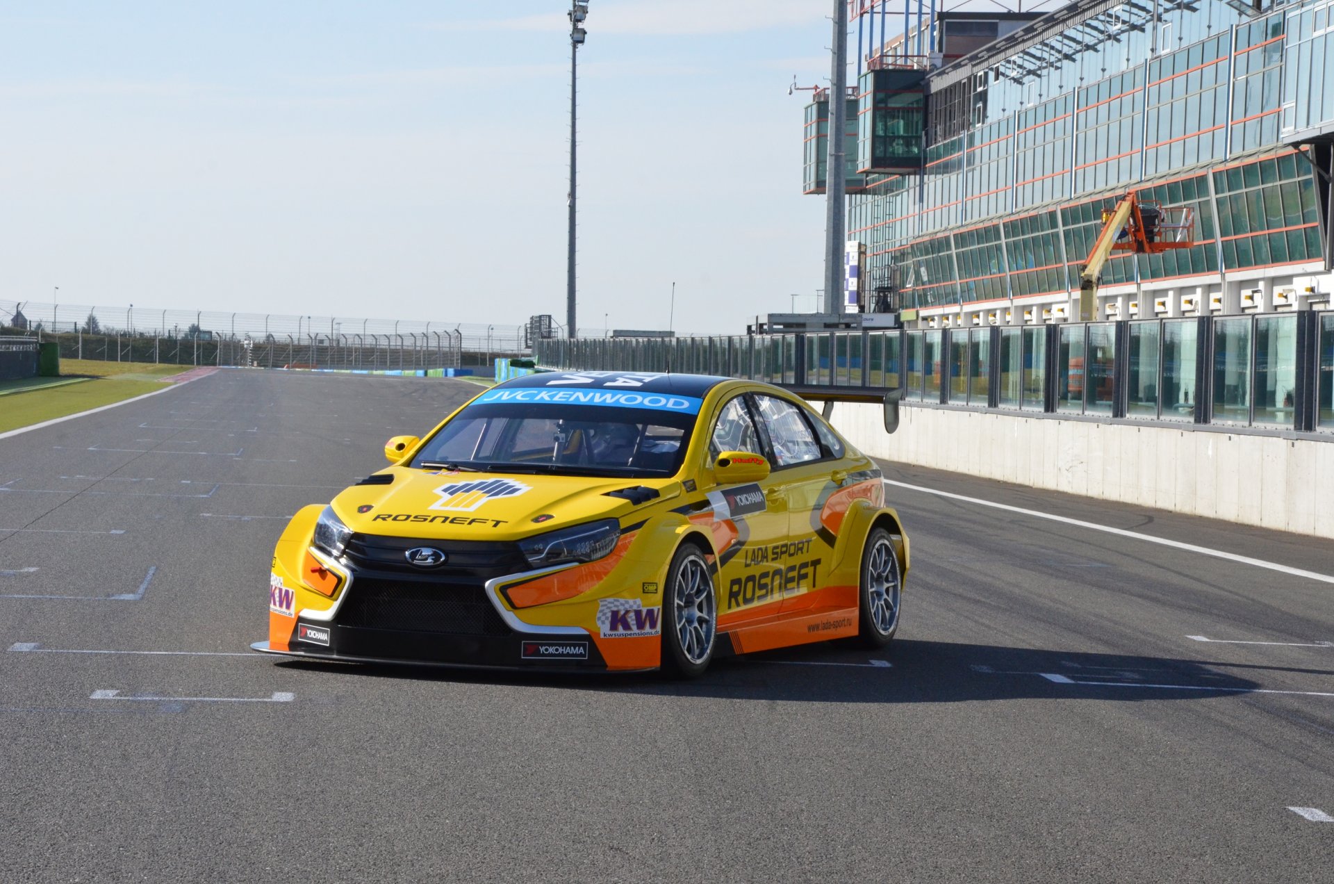 2015 lada vesta wtcc sport