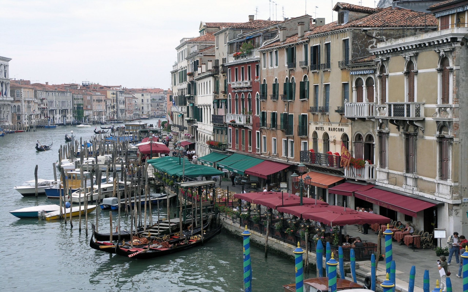 venedig kanal gondel