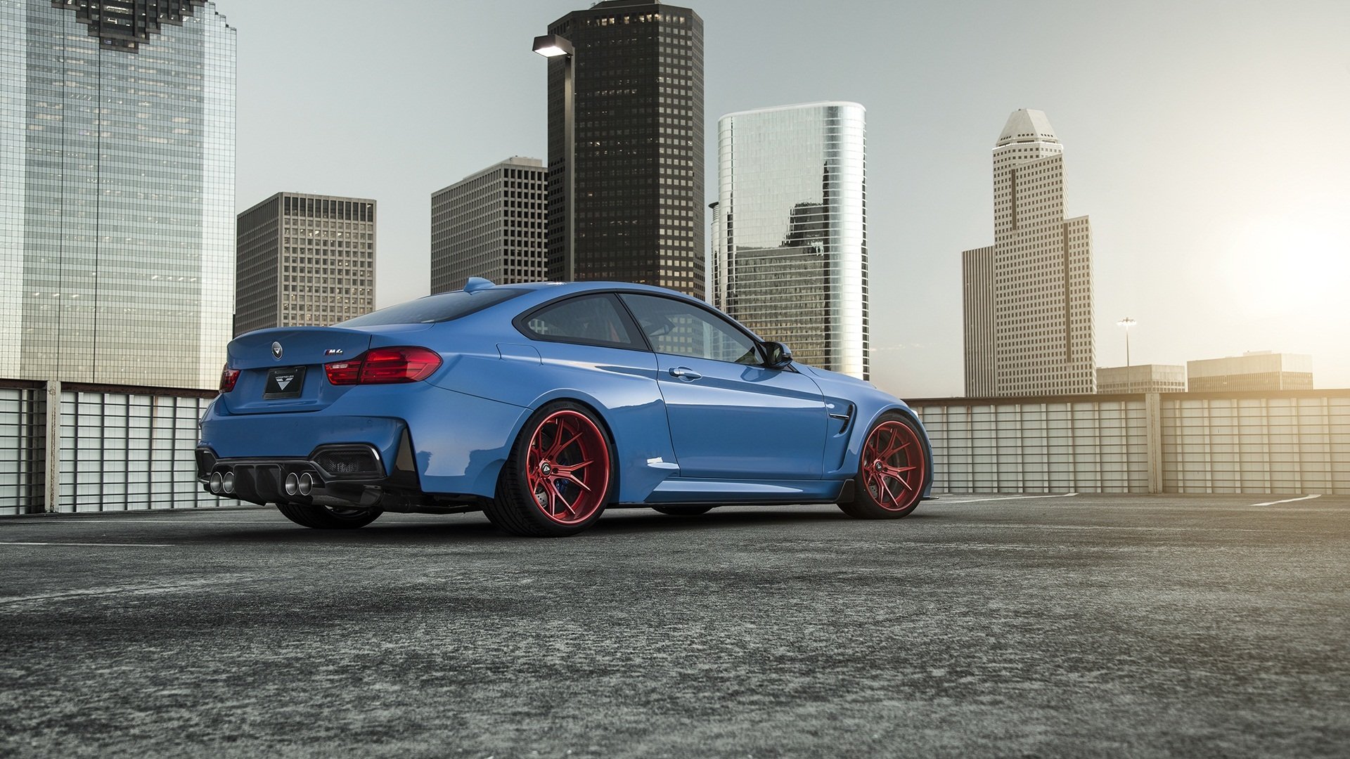 bmw gtrs4 vorsteiner widebody servizio fotografico blu sole posteriore