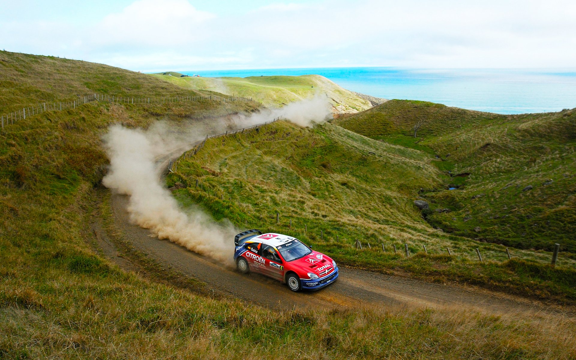 citroen xsara wrc rallye rallye voiture sport vitesse colline mer jour poussière auto