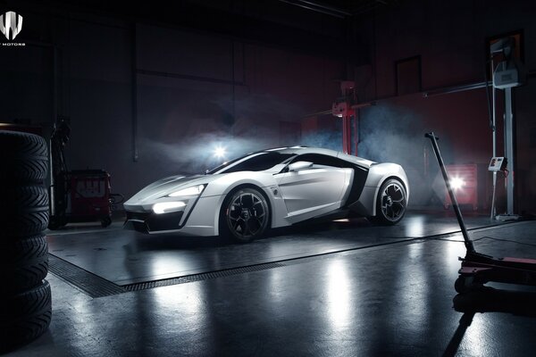 Stylisches lykan hypersport Auto