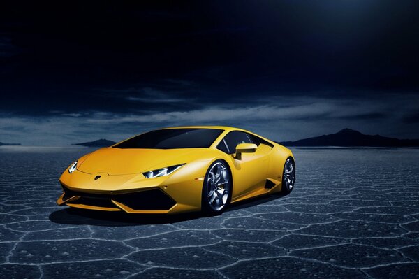 Lamborghini uracan LP 610-4 huracán en el desierto