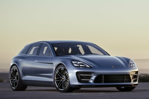 Porsche panamera l auto sportiva dei tuoi sogni