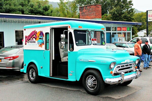 Chevrolet Corvette classique camion