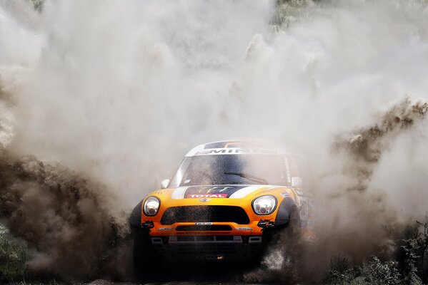 Orange SUV at the Dakar competition