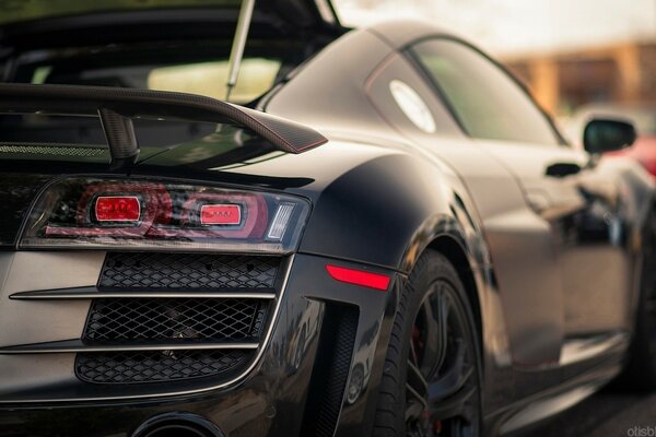 Feux de position arrière voiture de sport Audi r8