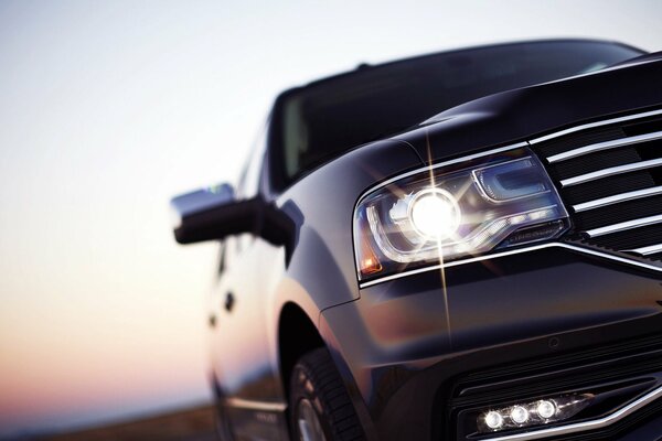 Lincoln Navigator. Black SUV