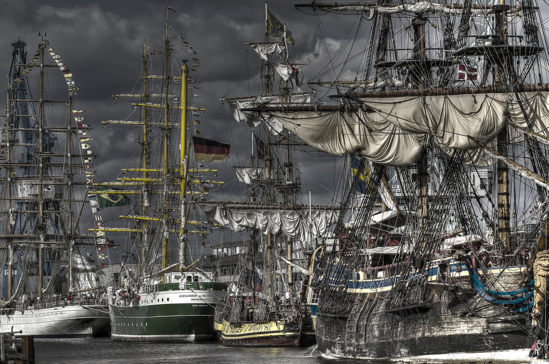 barcos buque flota mástiles velas tela cuerdas