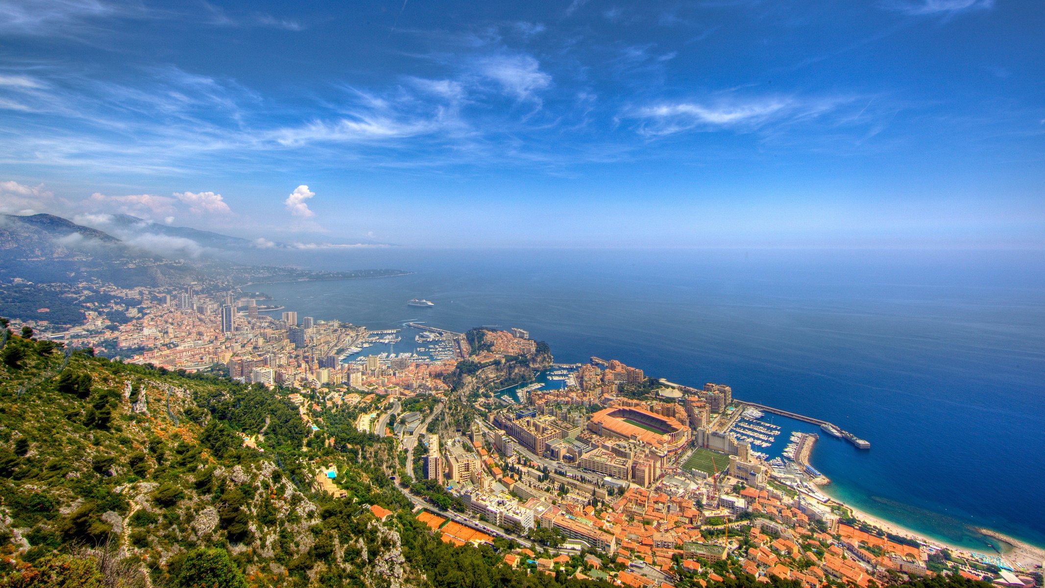 stadt city monte carlo weite meer wolkenkratzer monaco höhe draufsicht horizont metropole wolken blauer himmel himmel