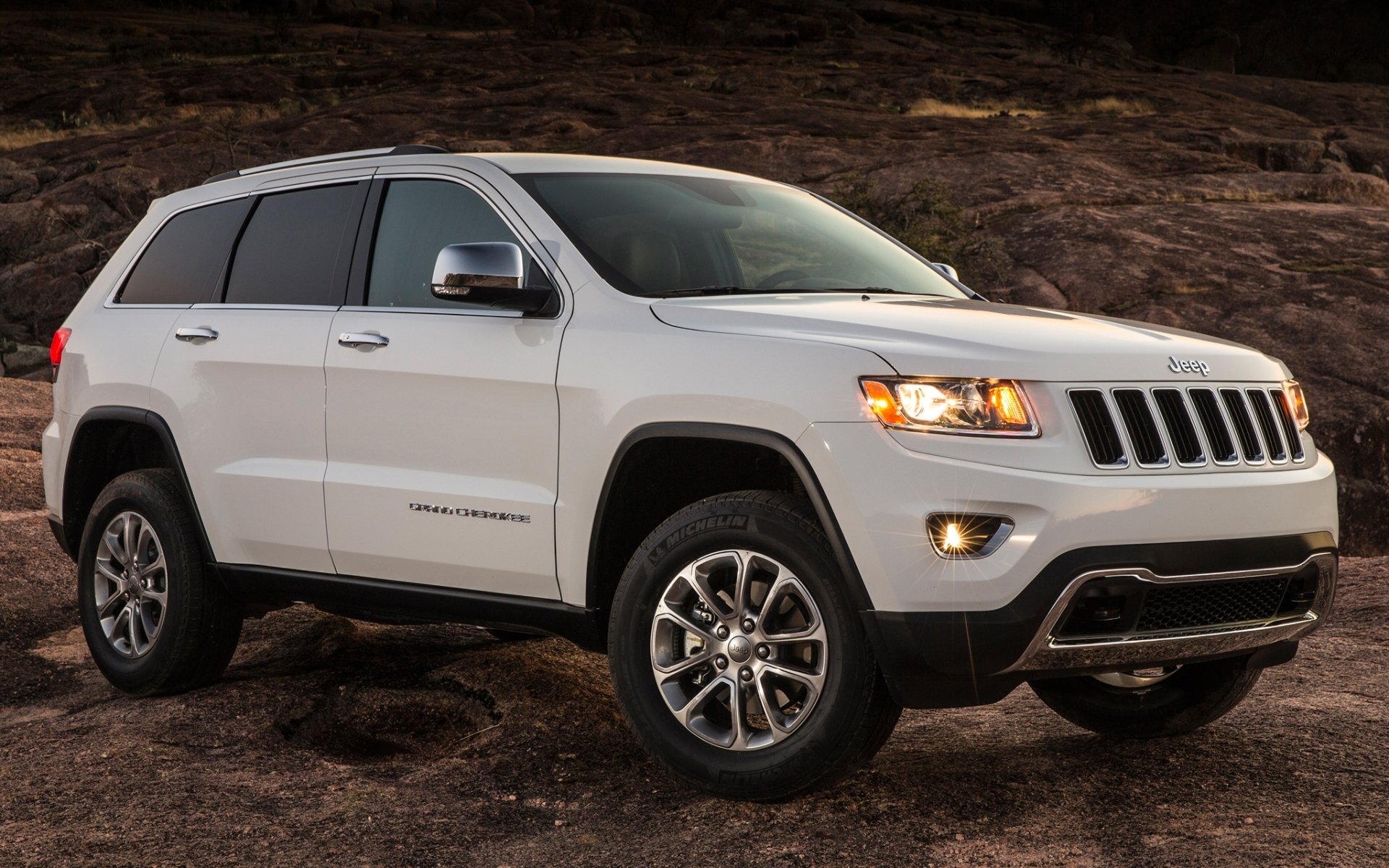 jeep grand cherokee limited grand cherokee biały przód