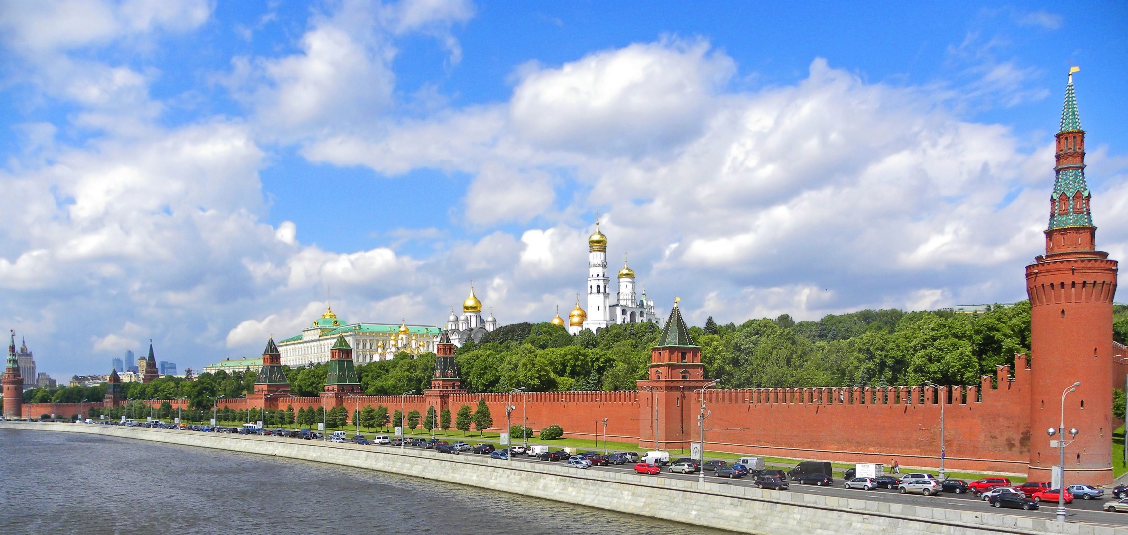 panorama moskau kreml straße fluss