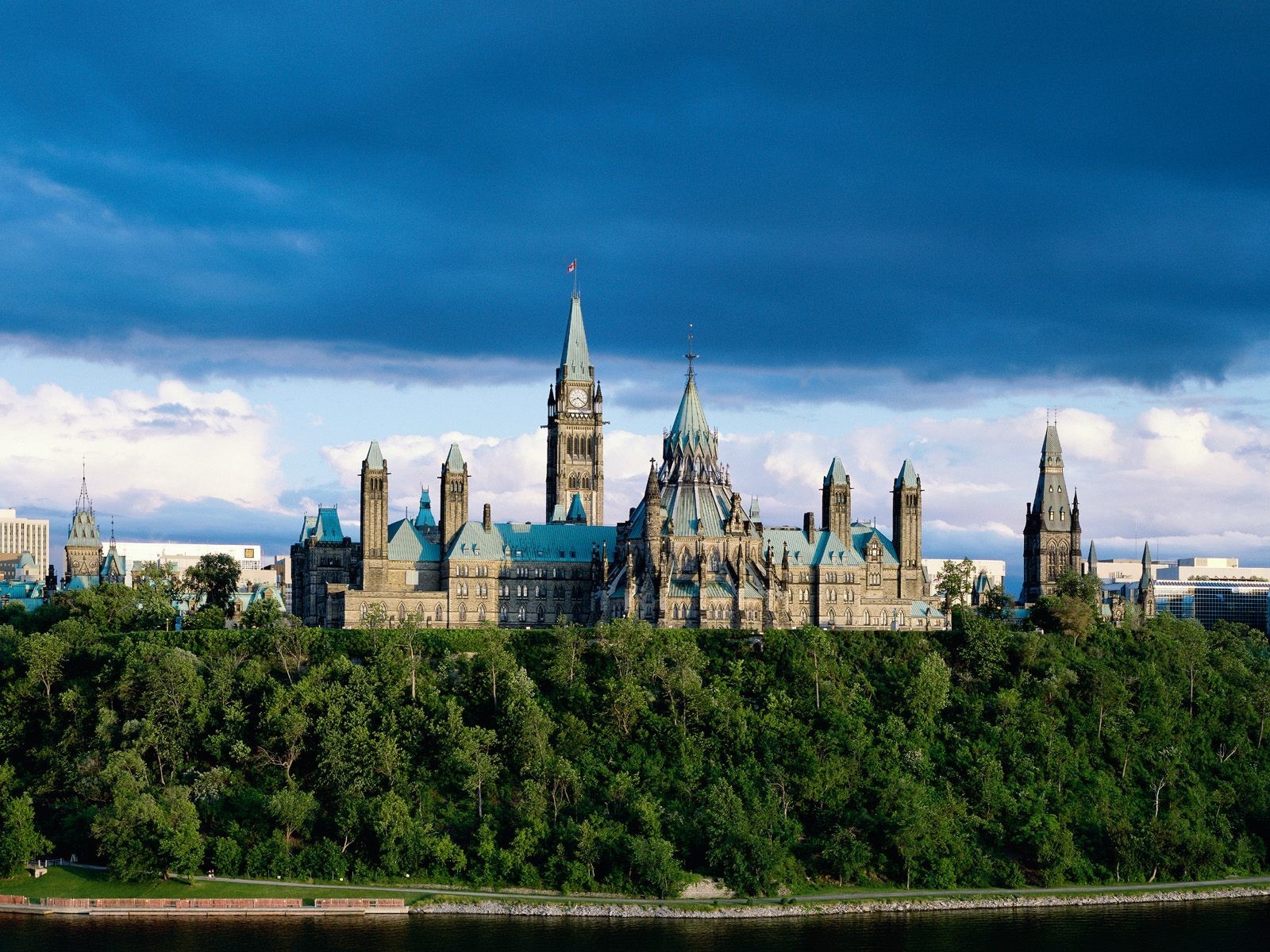 parlament ontario kanada bäume wolken gebäude