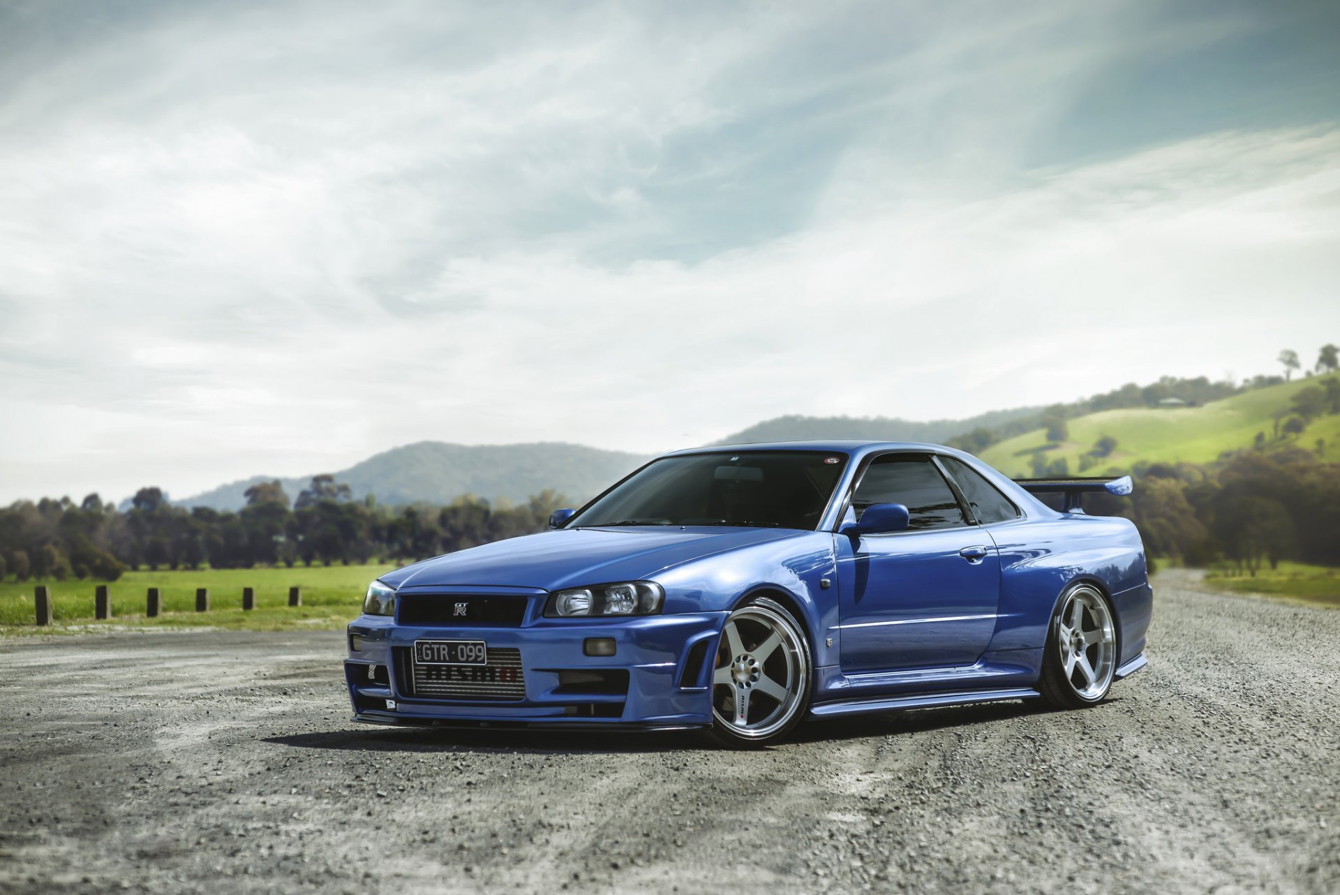 nissan skyline car avtooboi