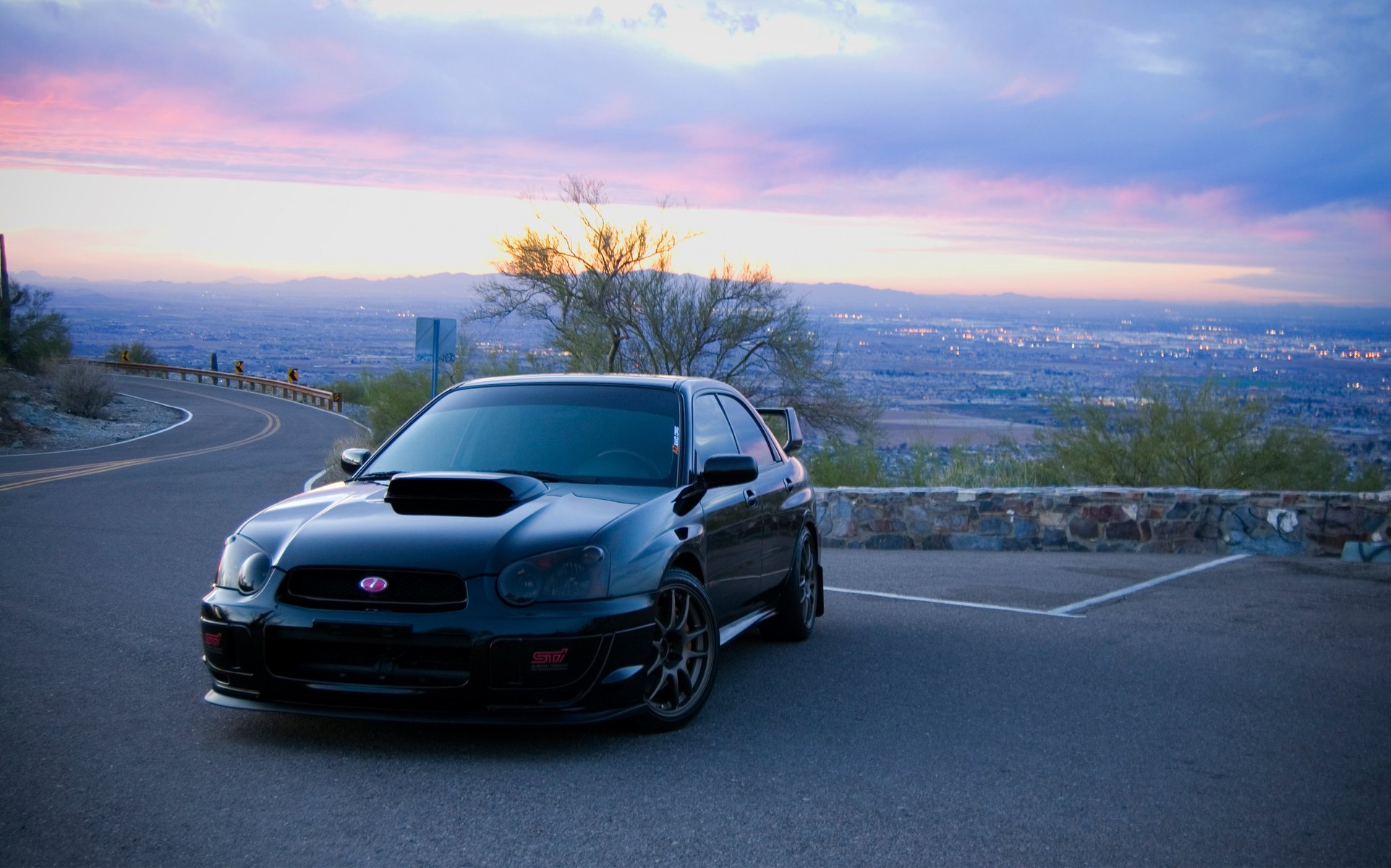 ubaru subaru panorama tuning morgen auto dämmerung schwarzes auto straße zaun baum wolken stadt pkw transport kraftfahrzeuge