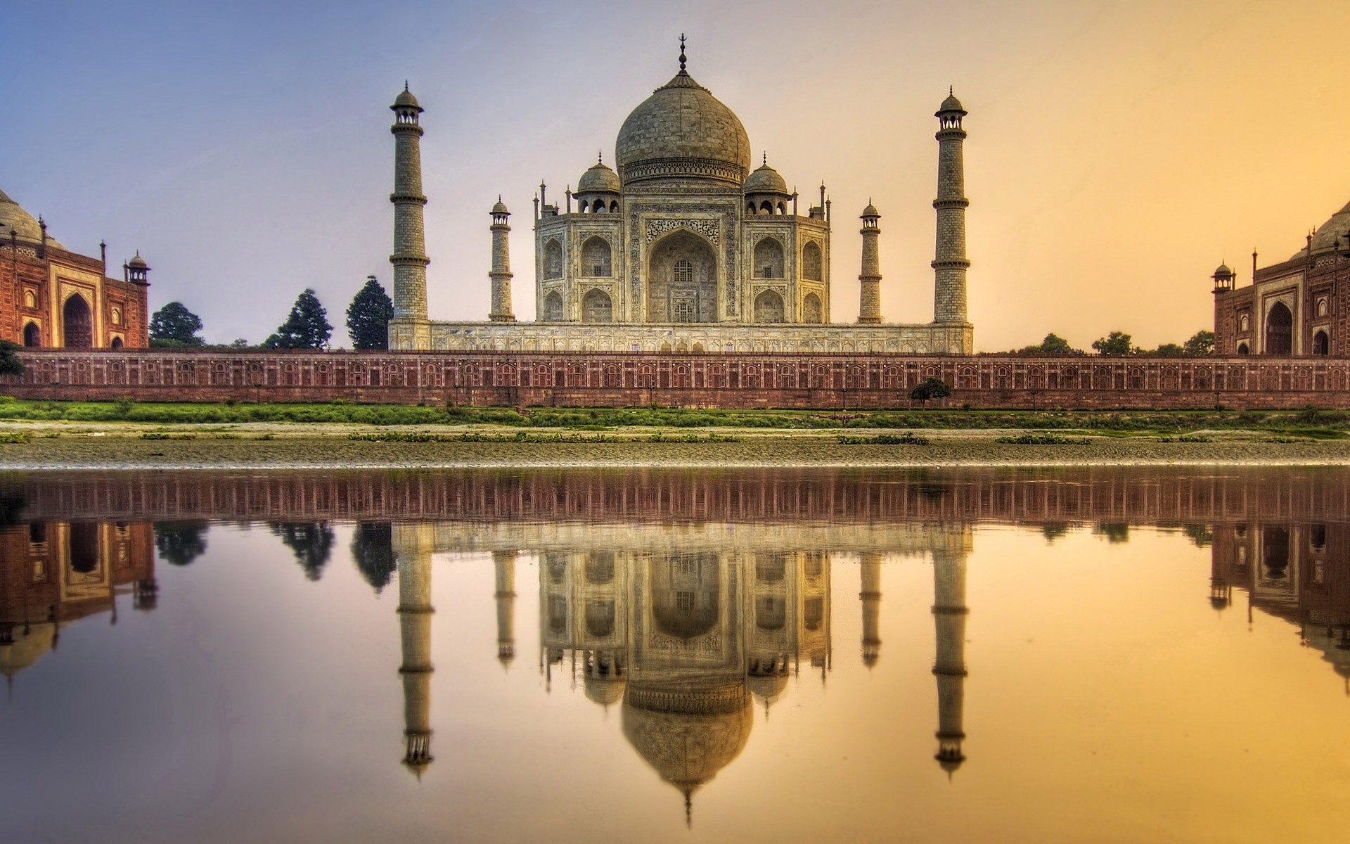 taj mahal river mausoleum