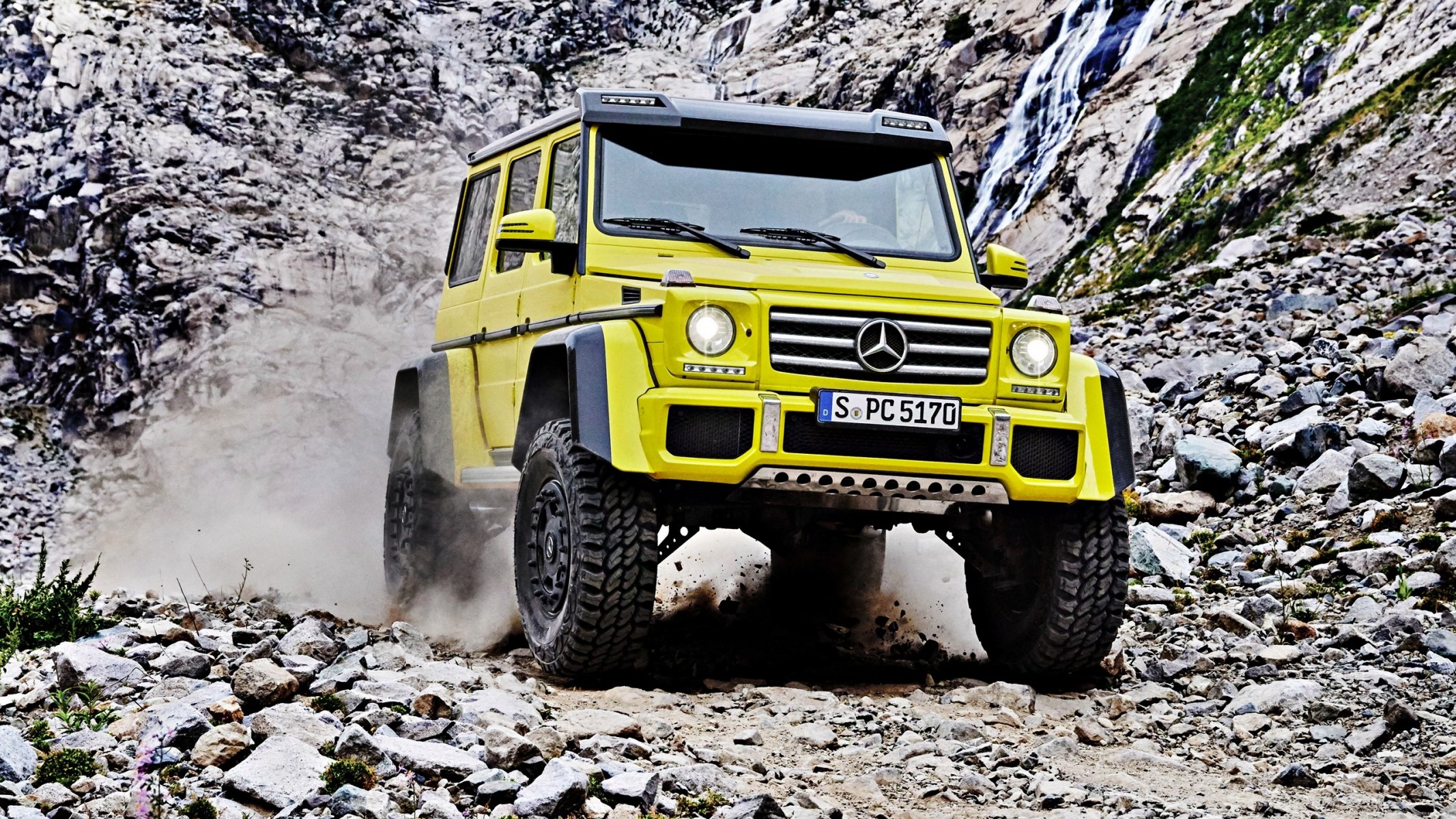 2015 mercedes-benz g 500 4x4 concept w463 mercedes benz amg brabus yellow rock