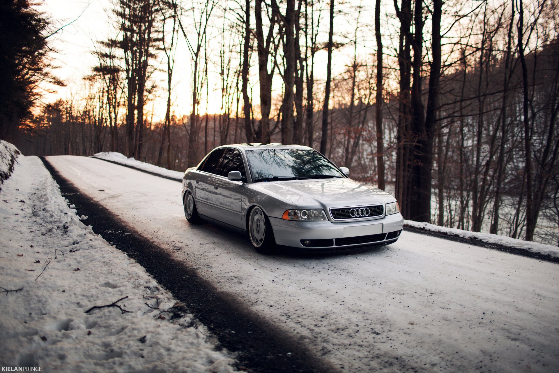 audi a4 position audi argent neige dogoga forêt