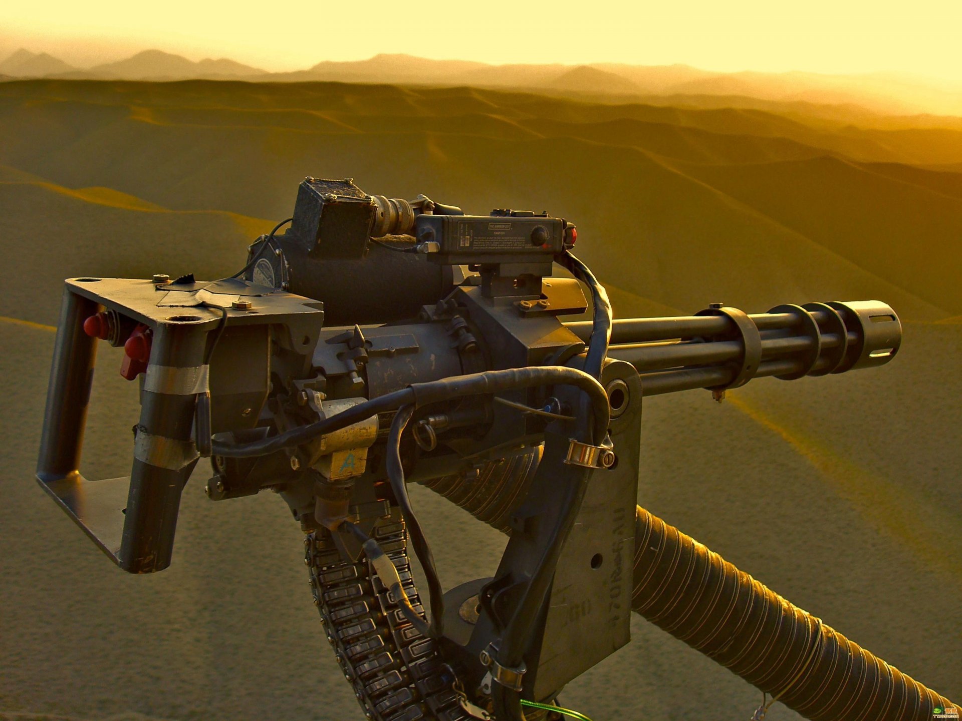 maschinengewehr gatling hubschrauber waffe sonnenuntergang