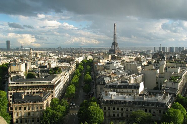 Turm in Paris und Frankreich