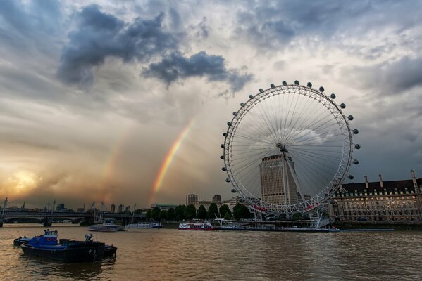 Ferris Wheel on the Thames in London