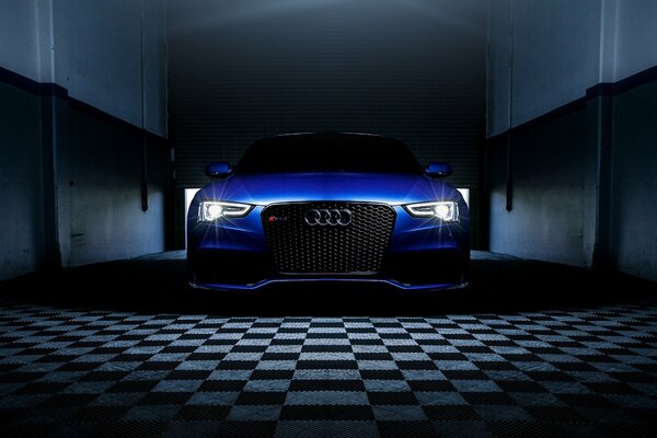 Audi RS5 prestigio merecido y confort fiable