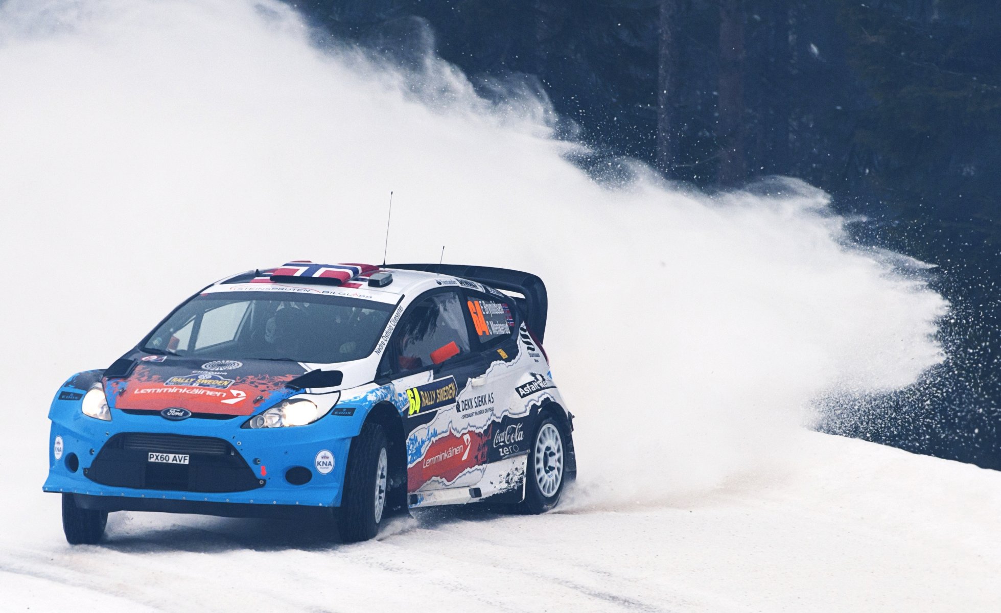 ford fiesta wkr rallye schweden-rallye schleudern schnee front drehen