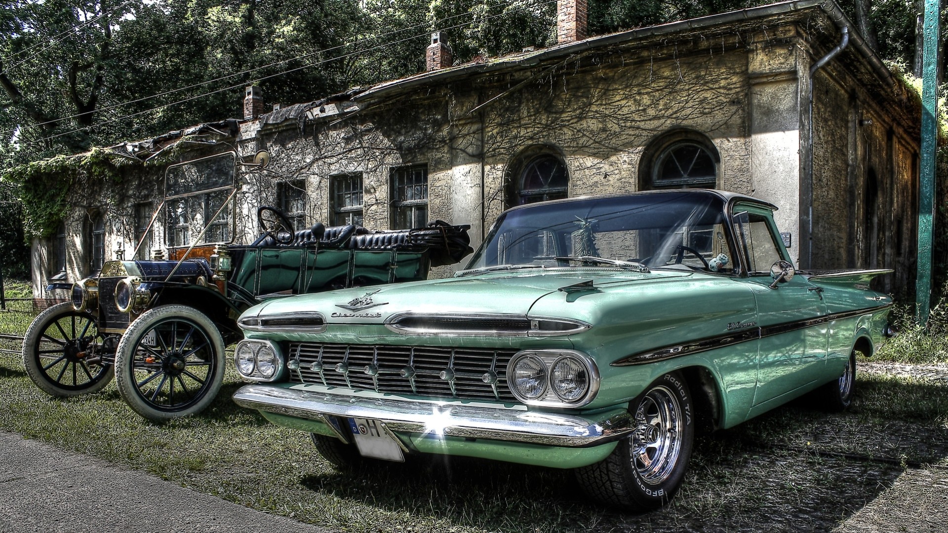 grass vintage house car