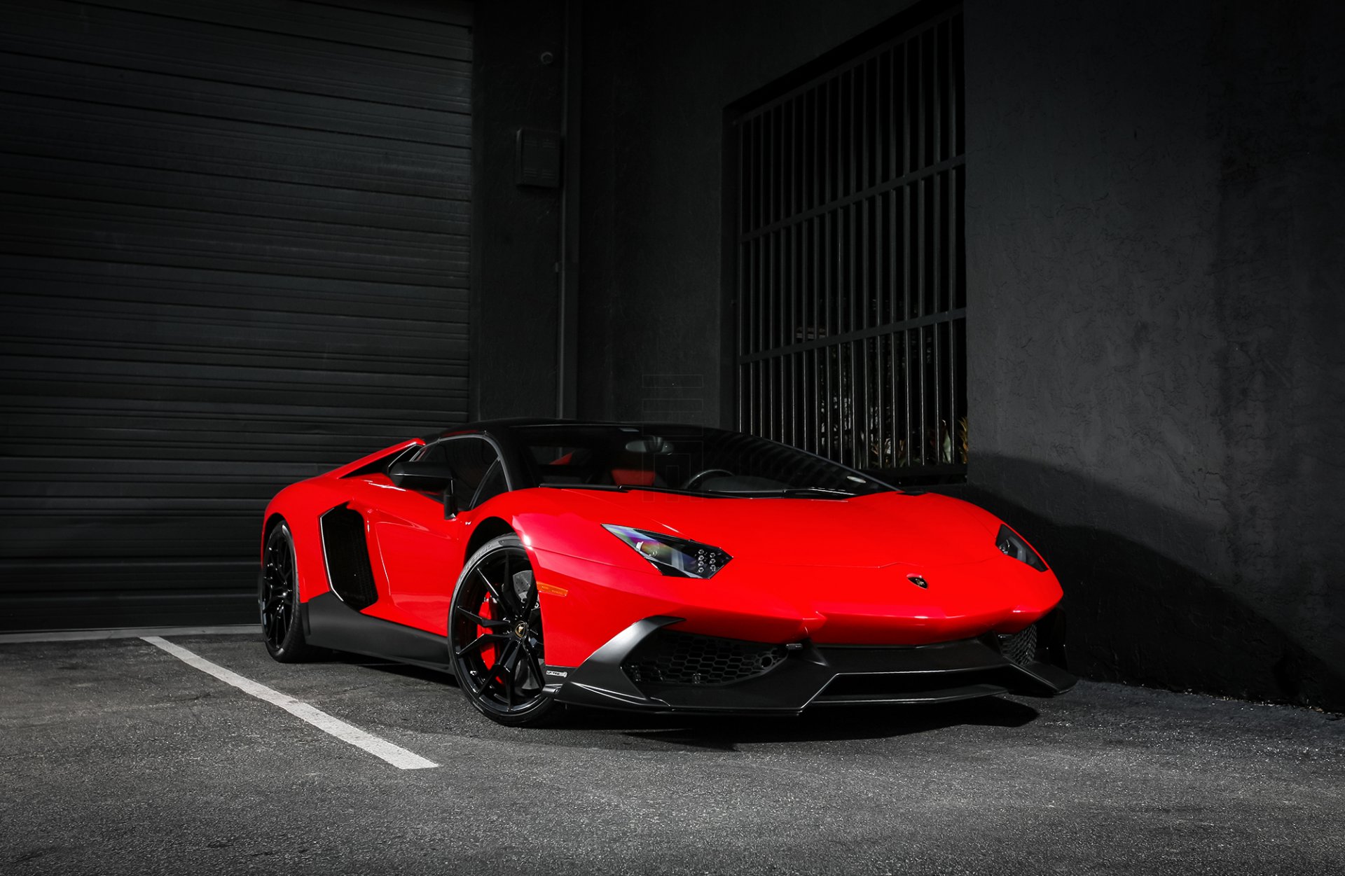 lamborghini aventador lp720-4 50th rocznica czerwony kolor supercar dostosowane