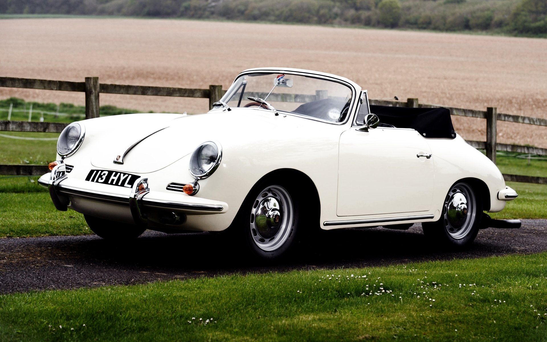 porsche 356b 1600 t 6 roadster 1962 porsche przód biały klasyczny trawa żywopłot pole