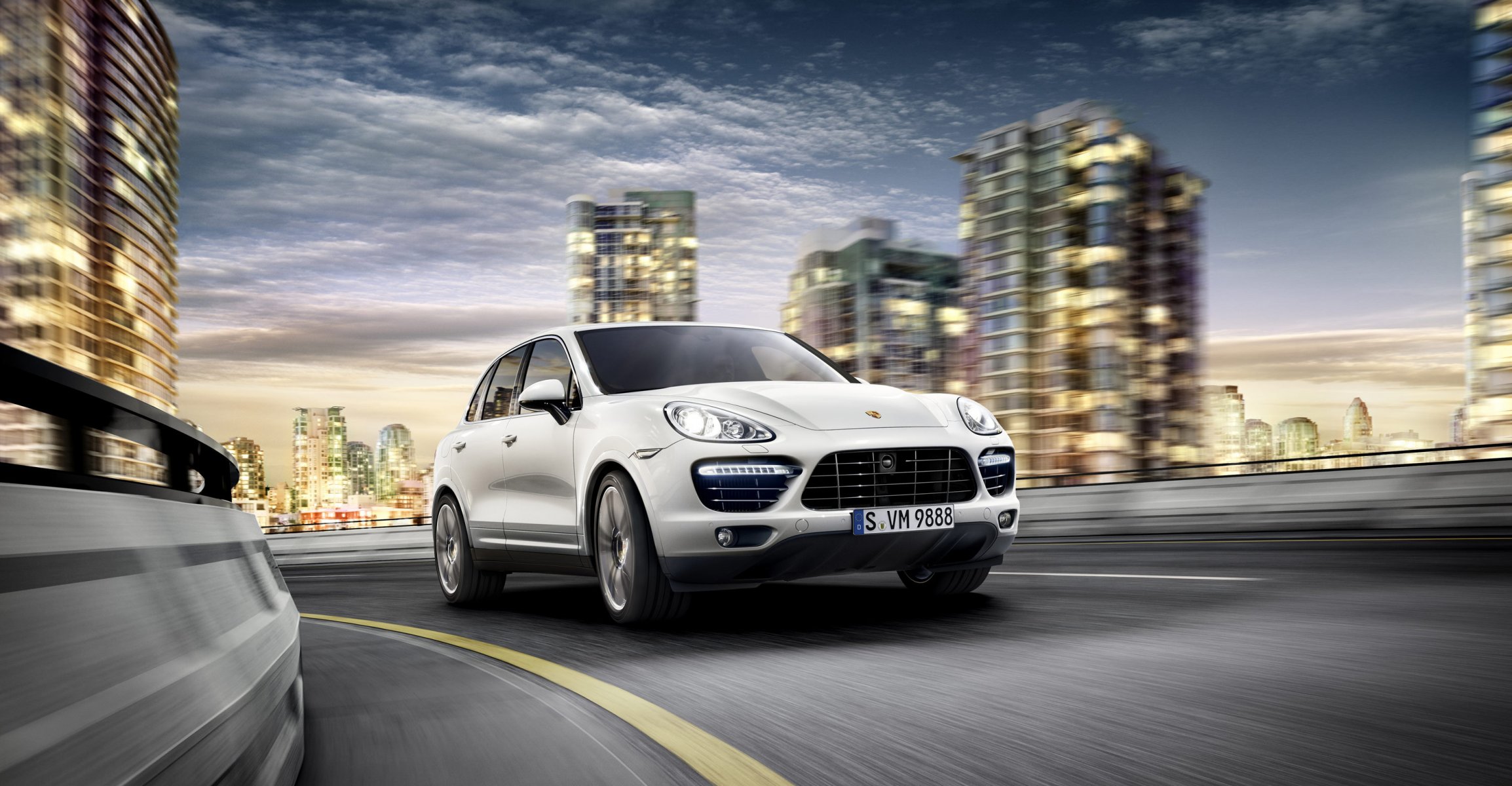 porsche cayenne strada velocità