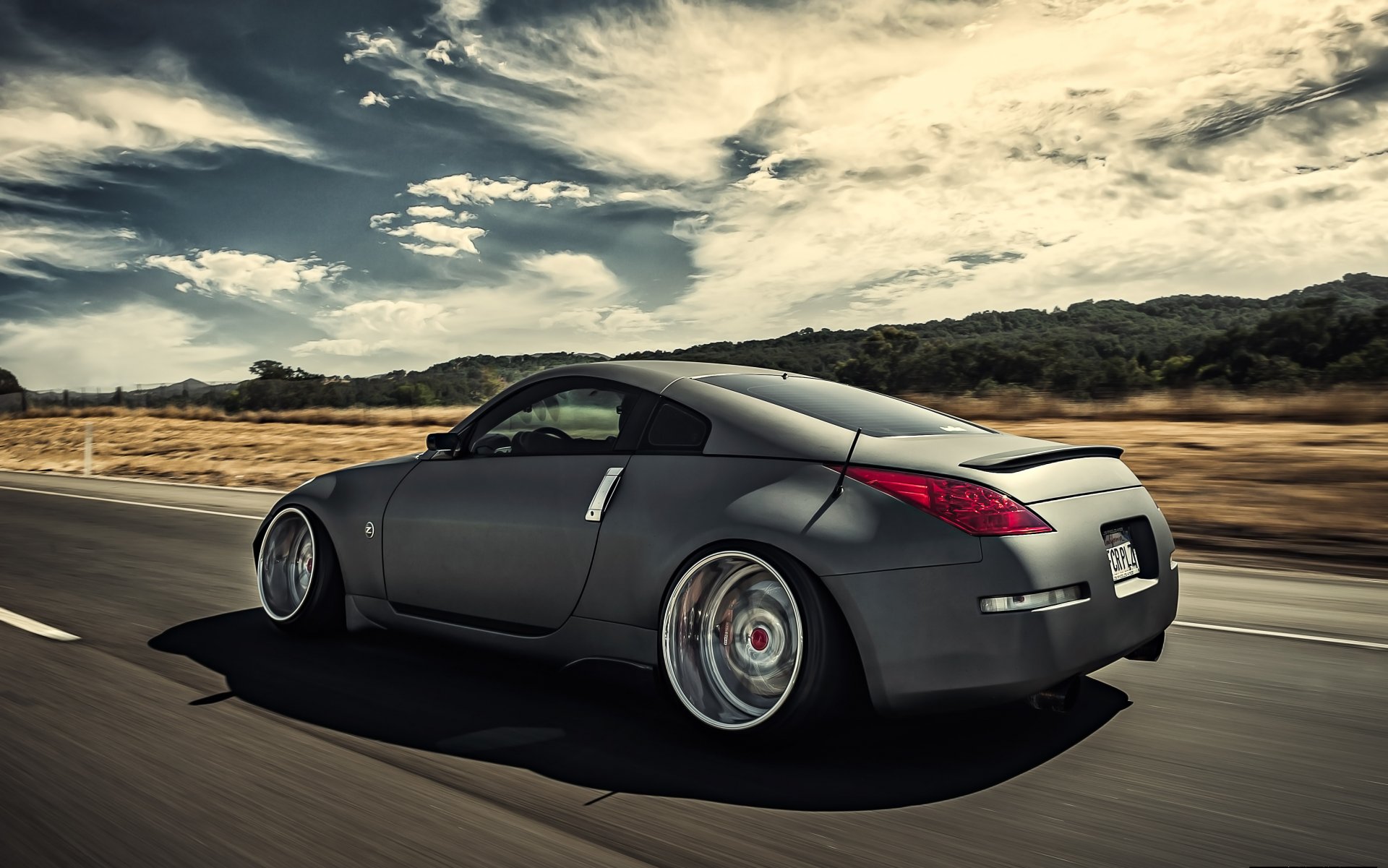 nissan 350z позиция ниссан серый дорога скорость в движение