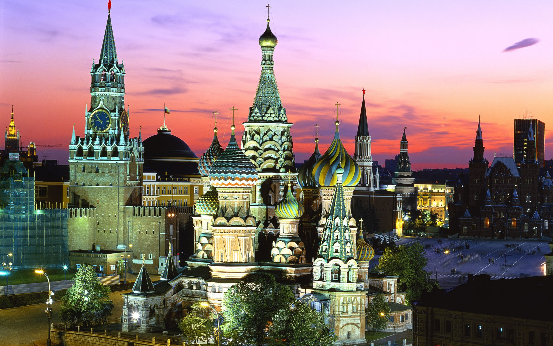 moscú torre spasskaya iglesia de san basilio rusia plaza roja