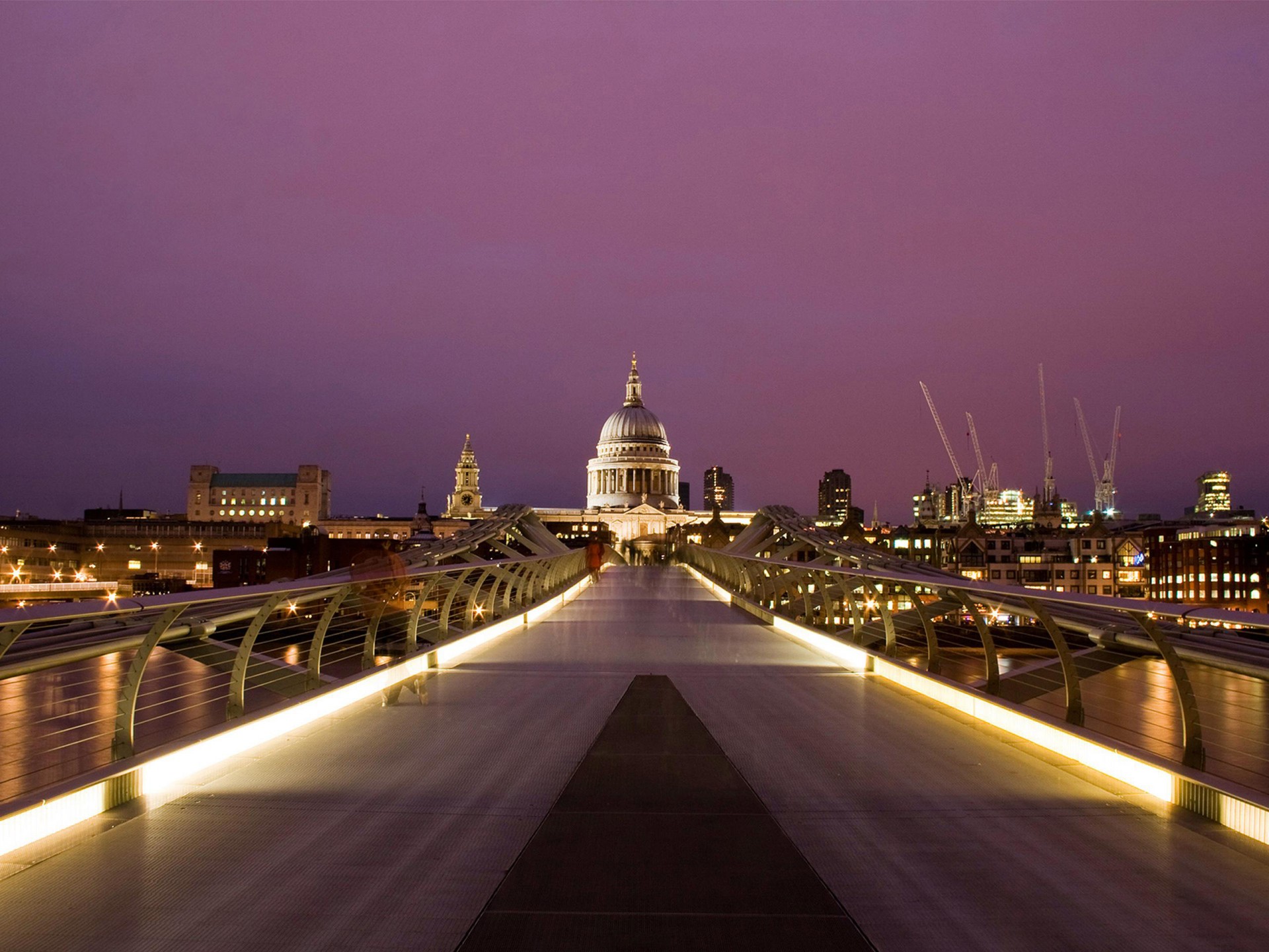 ville cathédrale pont lumières soirée