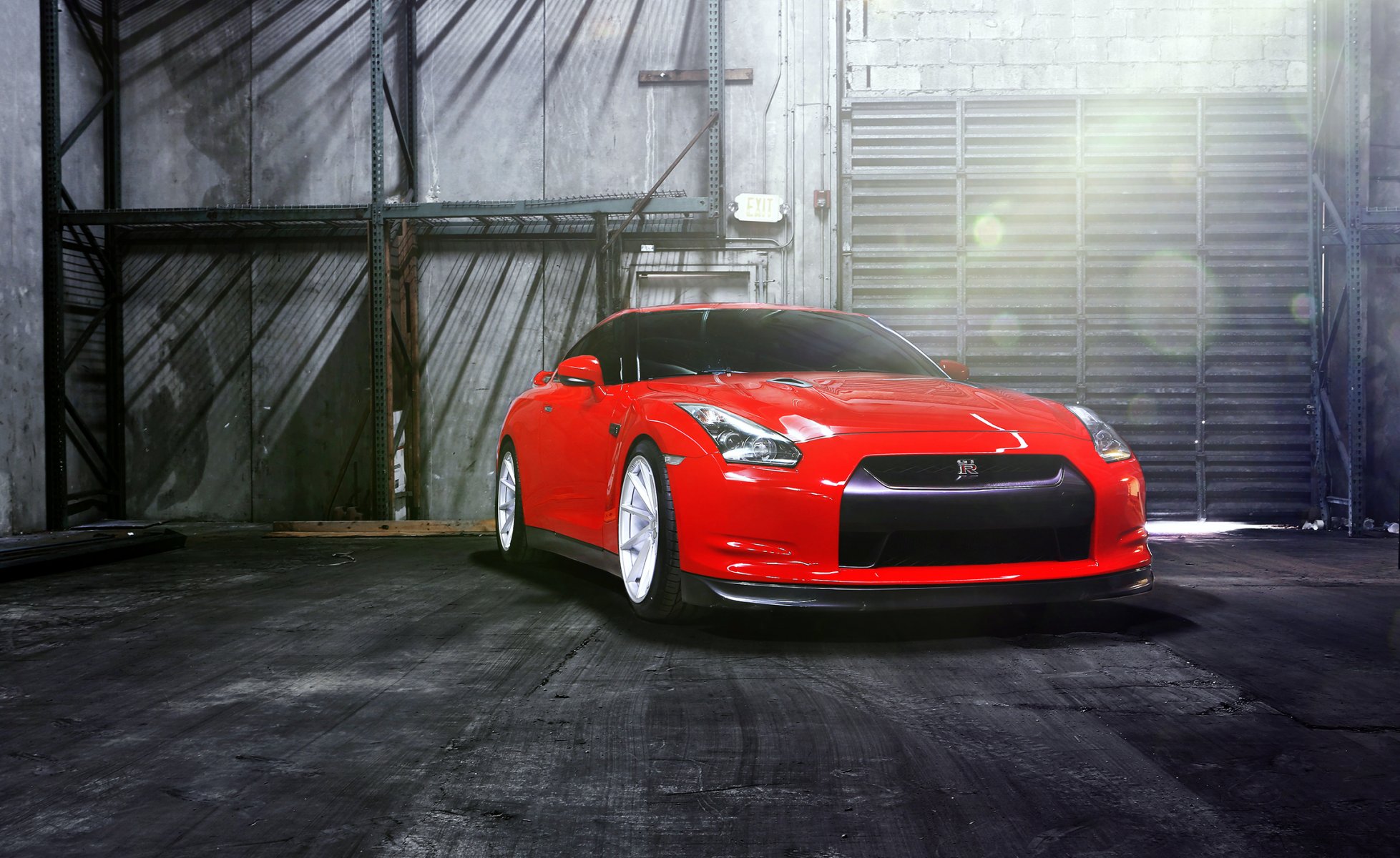 nissan gtr rosso vossen ruote anteriore